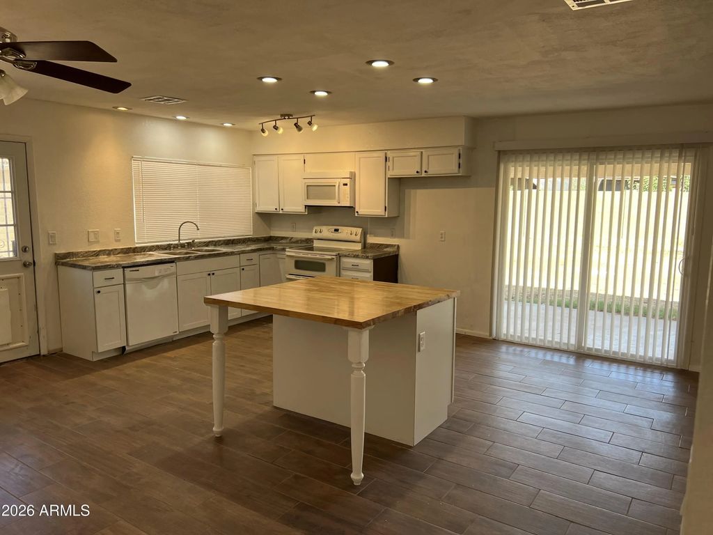 12605 N 42nd Avenue, Phoenix