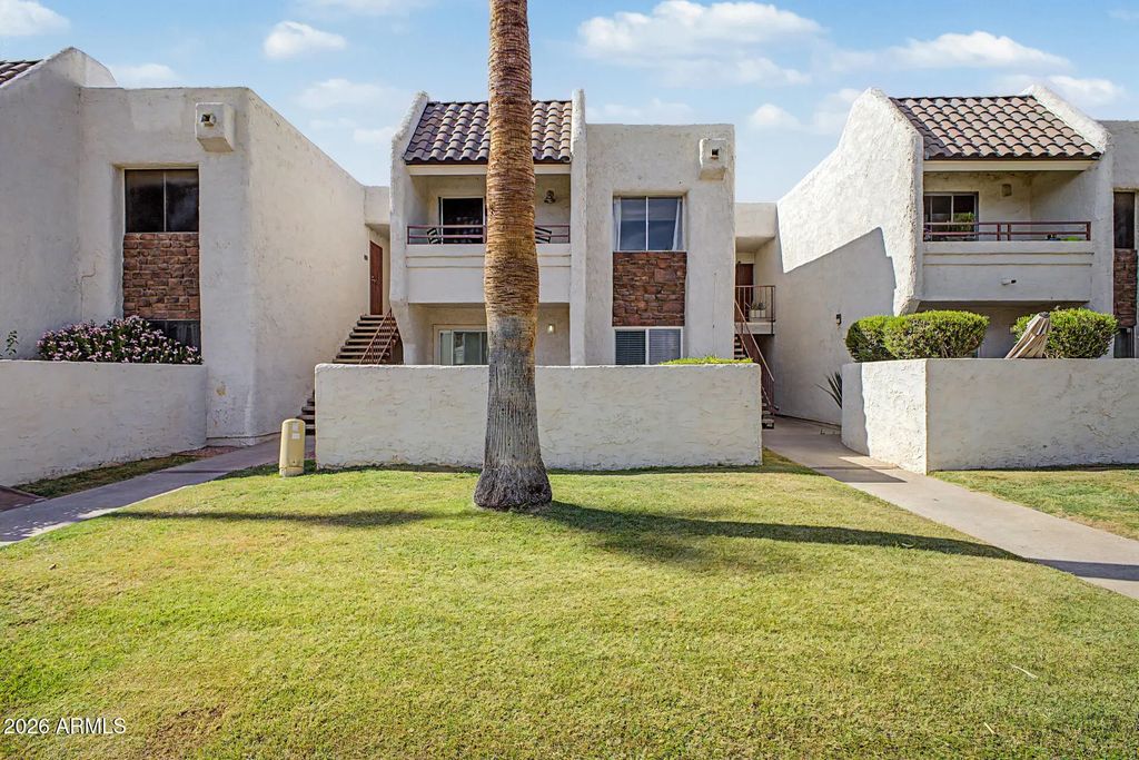 7350 N Via Paseo Del Sur -- (unit Q206), Scottsdale