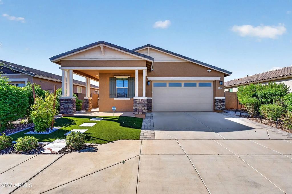 2313 E Castanets Drive, Gilbert