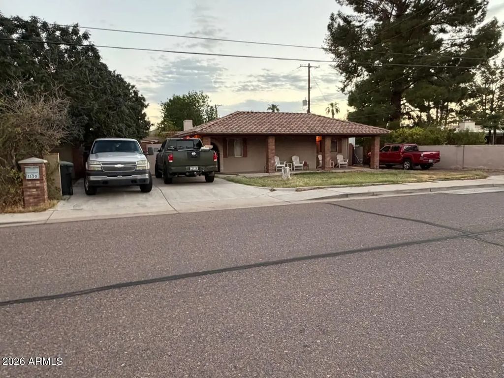 1550 W El Caminito Drive, Phoenix