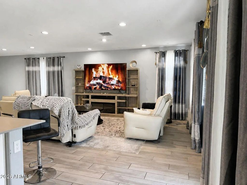 9444 W Roma Avenue, Phoenix
