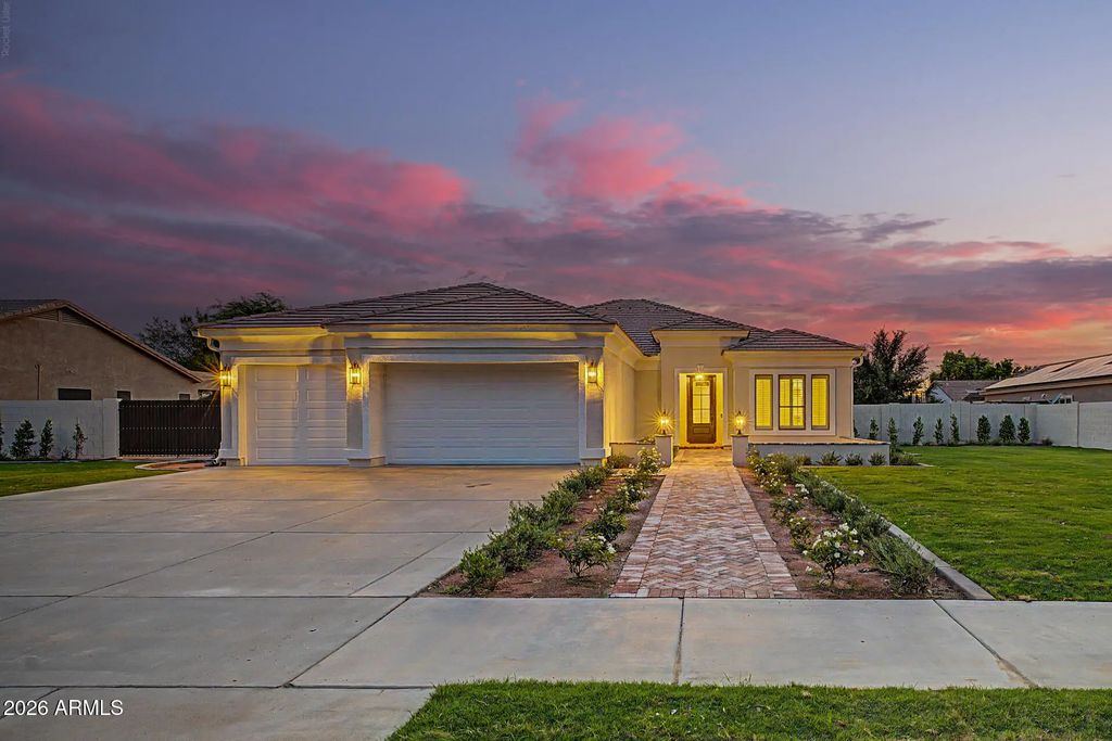 20826 S Hadrian Way, Queen Creek