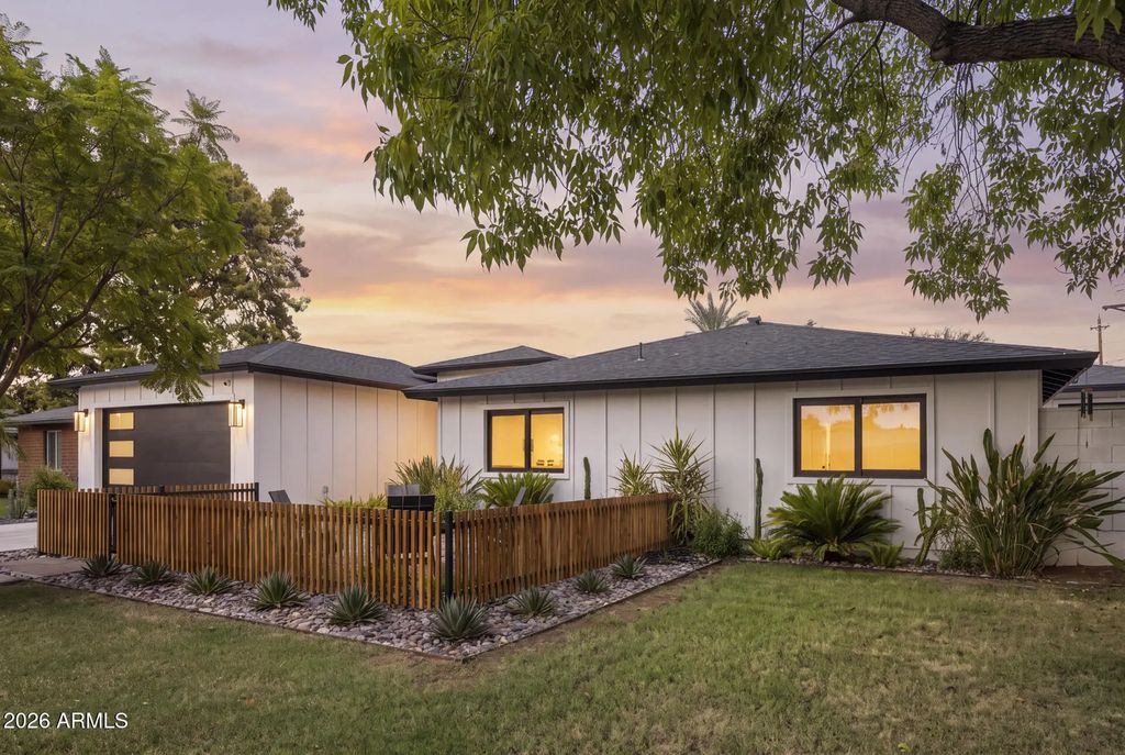 3832 E Fairmount Avenue, Phoenix