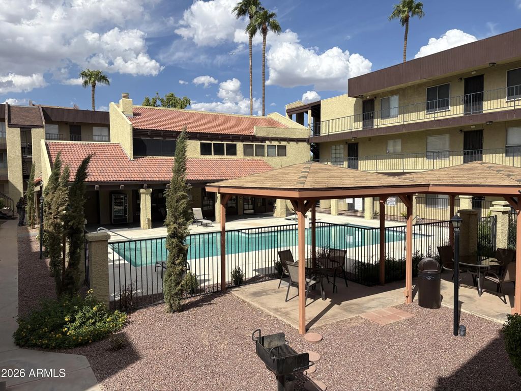 461 W Holmes Avenue (unit 211), Mesa