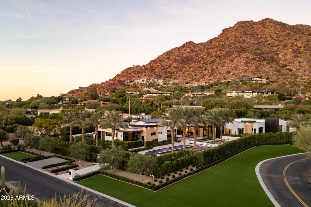 6800 N Mummy Mountain Road, Paradise Valley