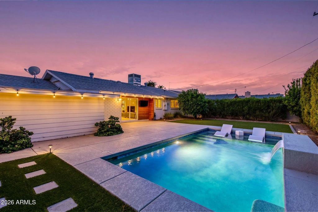8150 E Columbus Avenue, Scottsdale