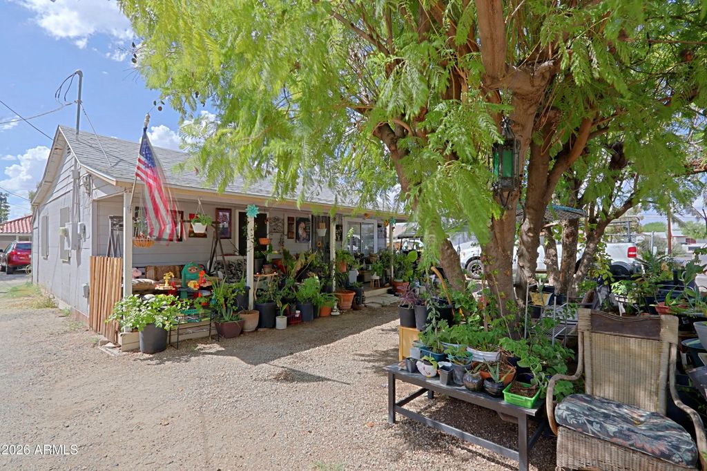6414 N 65th Drive, Glendale