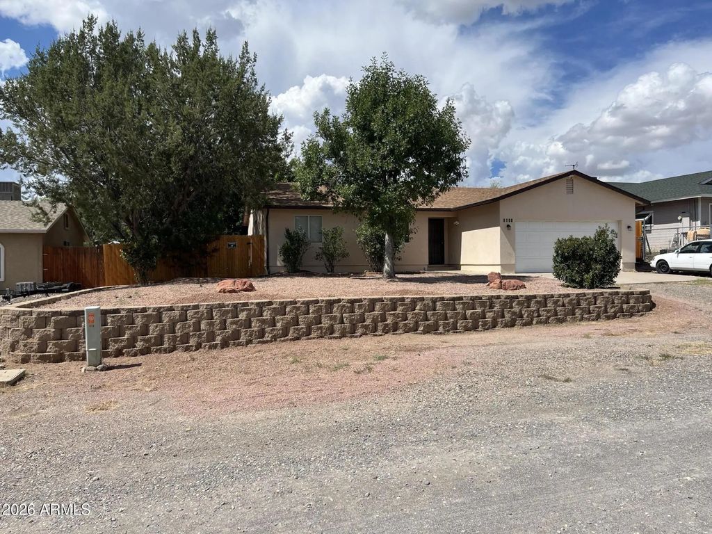 5680 N Debbie Lane, Rimrock