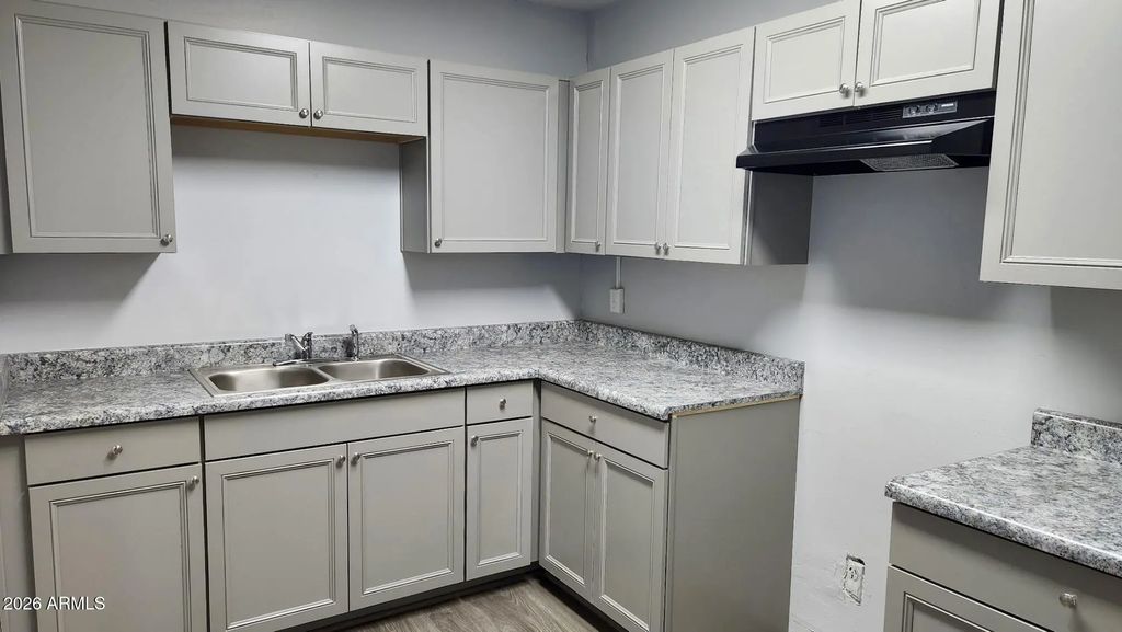7561 N 27th Avenue, Phoenix