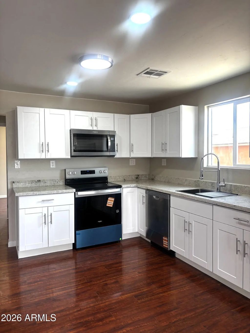 208 N Cleveland Avenue, Bisbee