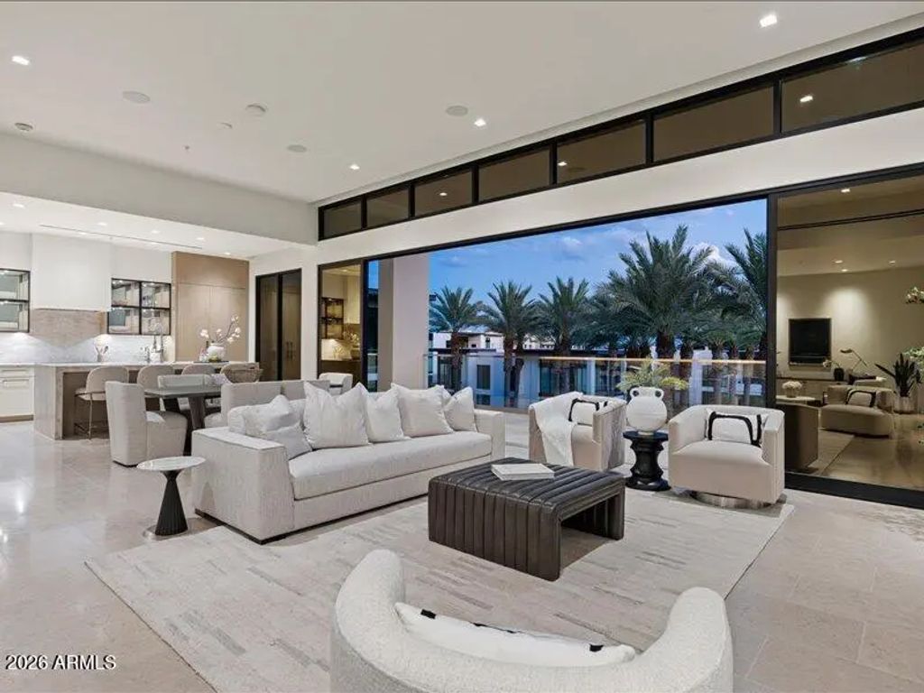 6587 N Palmeraie Boulevard (unit 3004), Paradise Valley