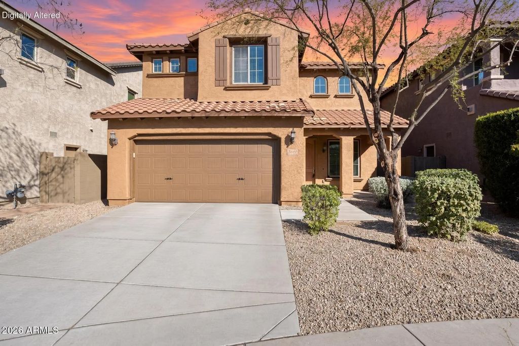 3842 E Cat Balue Drive, Phoenix