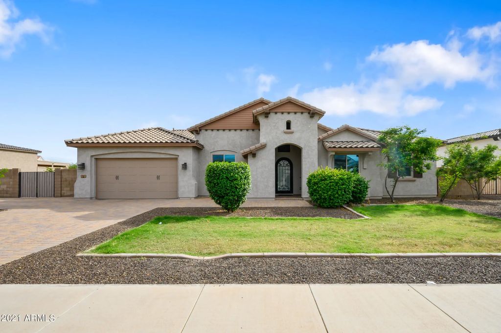 941 E Lowell Avenue, Gilbert