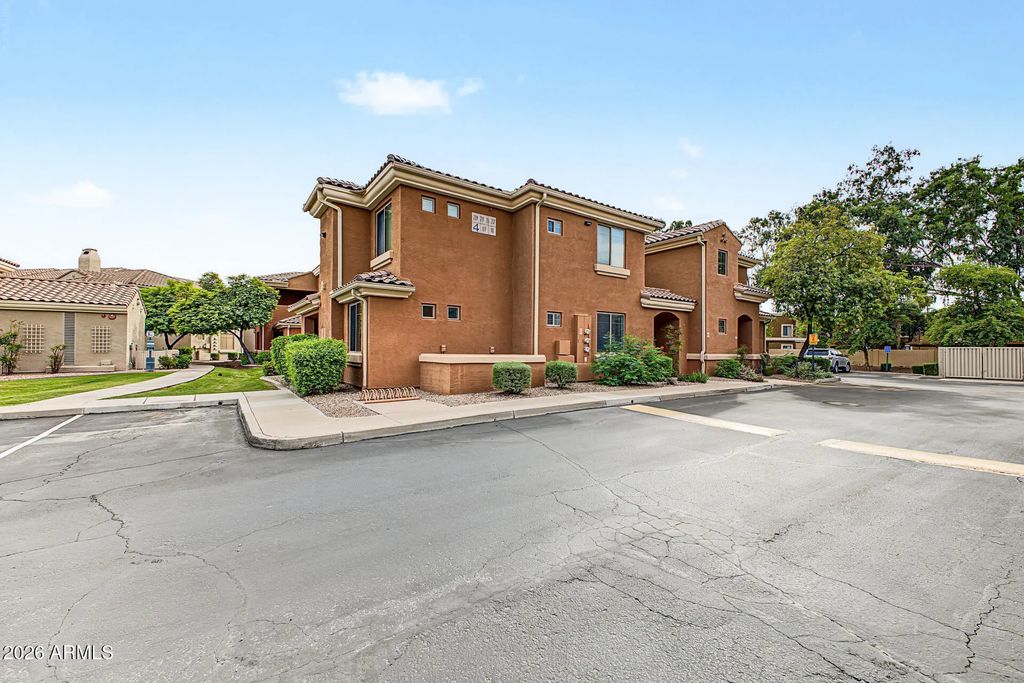 955 E Knox Road (unit 109), Chandler