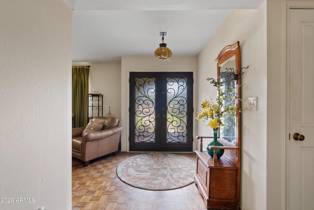 325 W Alegre Drive, Litchfield Park