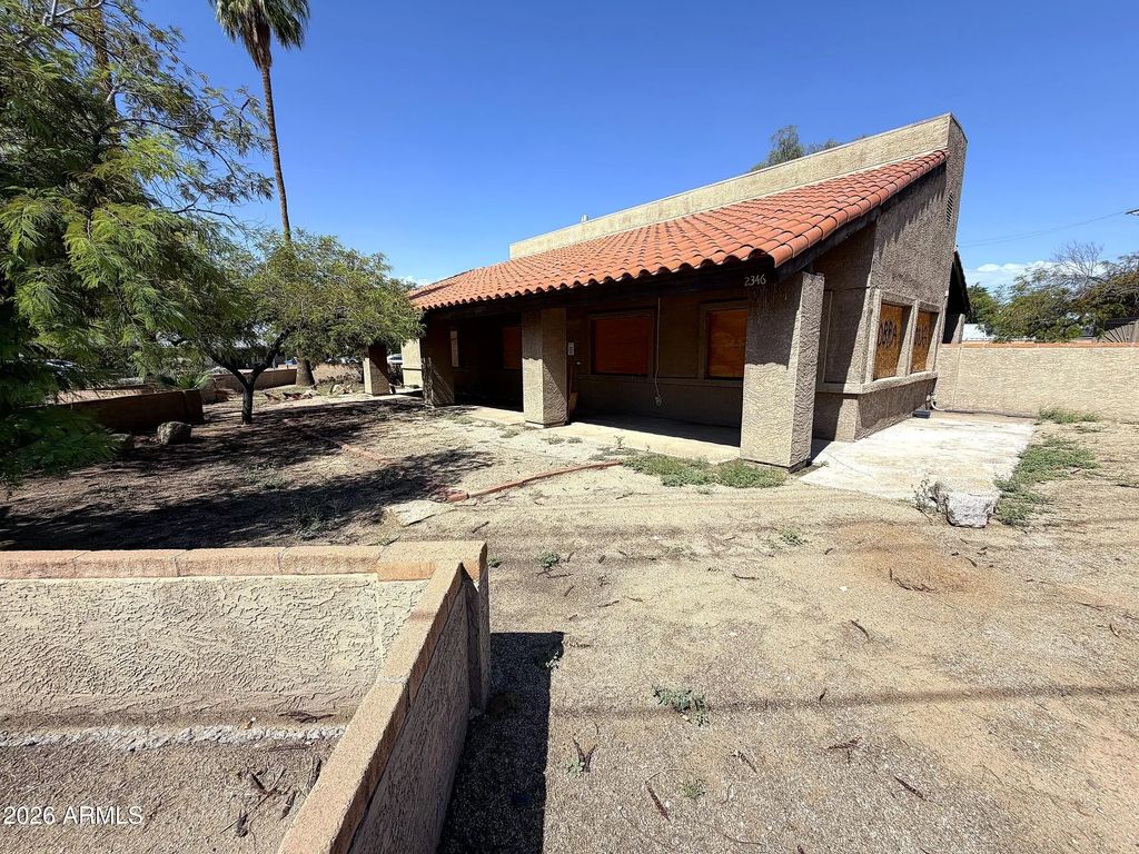 2346 E Montecito Avenue, Phoenix