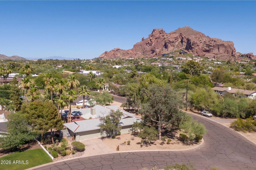 4140 E San Miguel Avenue, Phoenix