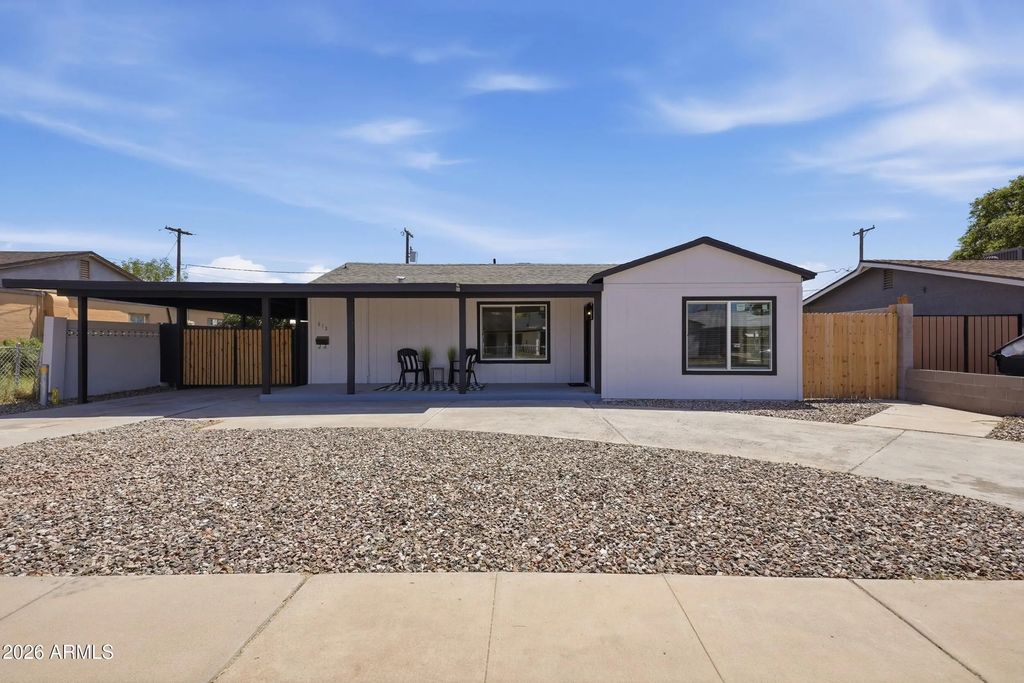 513 W 1st Street, Mesa
