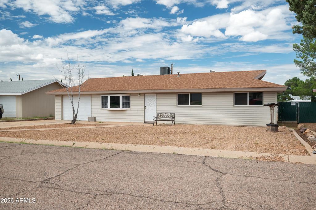 27 W James Place, Sierra Vista