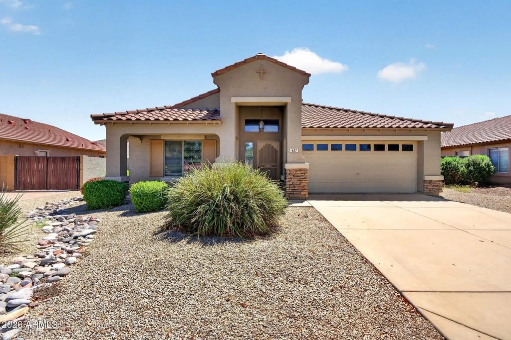 687 E Palomino Way, San Tan Valley