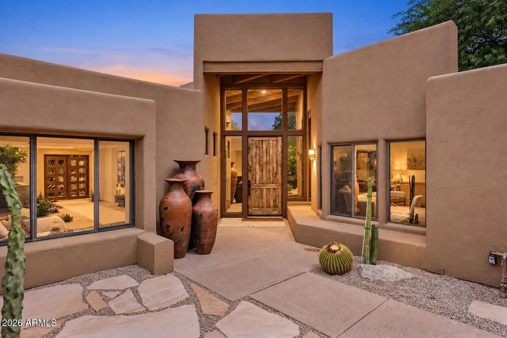 8502 E Cave Creek Road (unit 22), Carefree