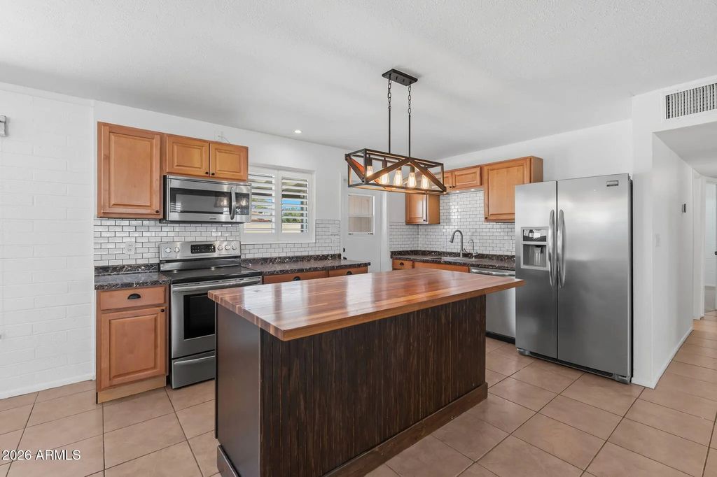 7830 E Belleview Street, Scottsdale