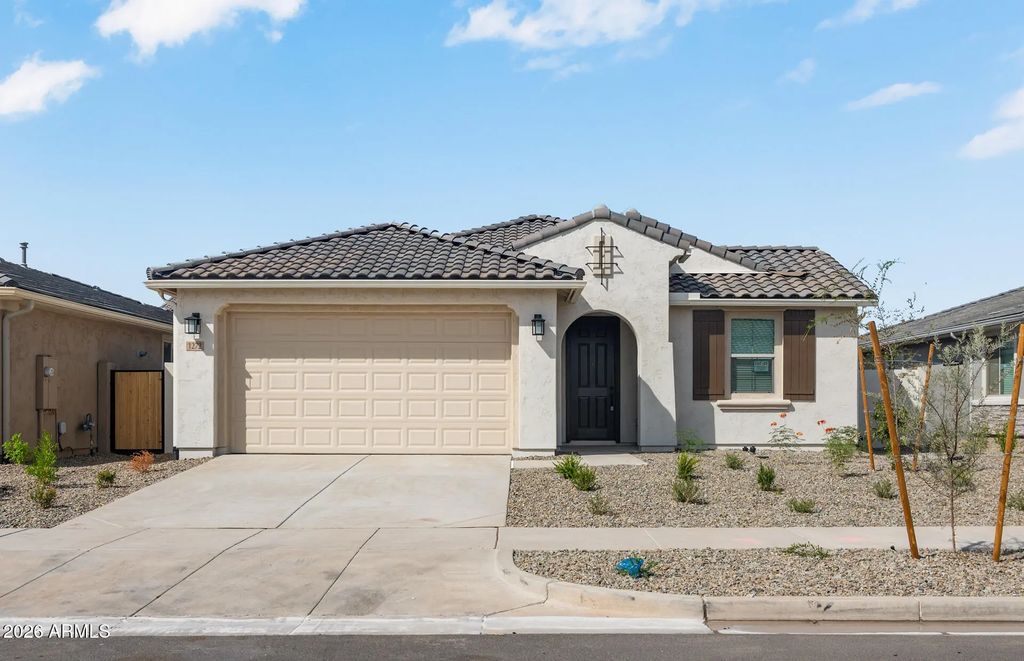1272 W Saddle Run, Apache Junction