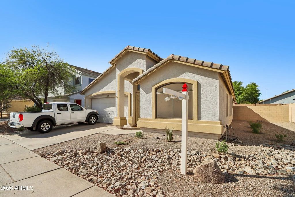 16636 W Latham Street, Goodyear