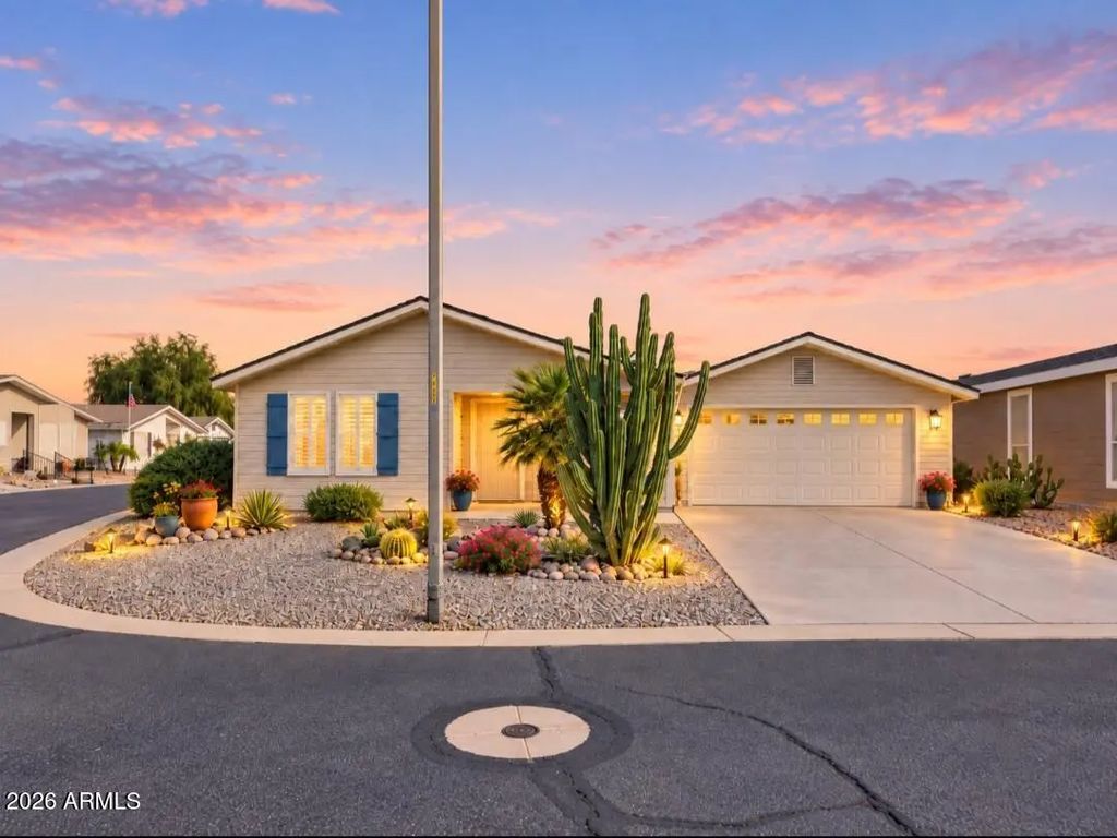 3301 S Goldfield Road (unit 2122), Apache Junction