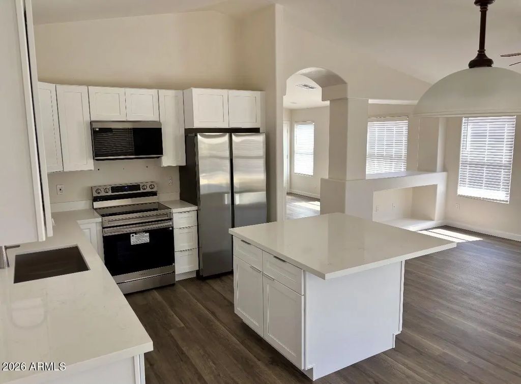 4723 E Mountain Sage Drive, Phoenix