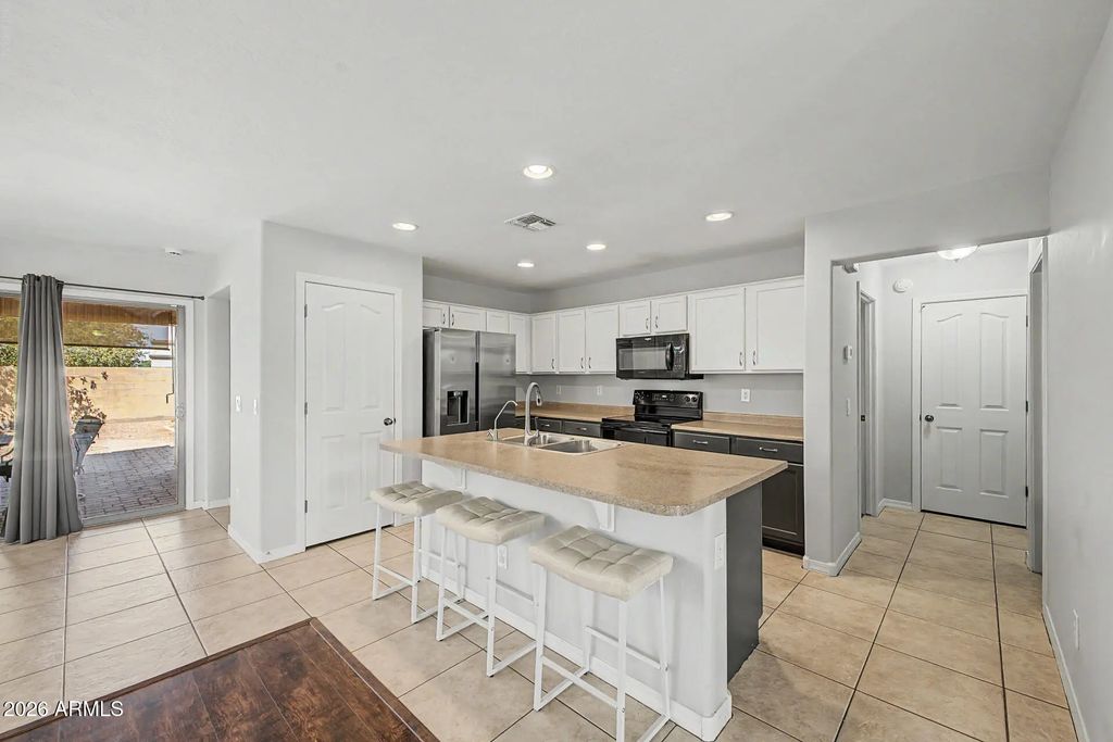 32974 N Sandstone Drive, San Tan Valley