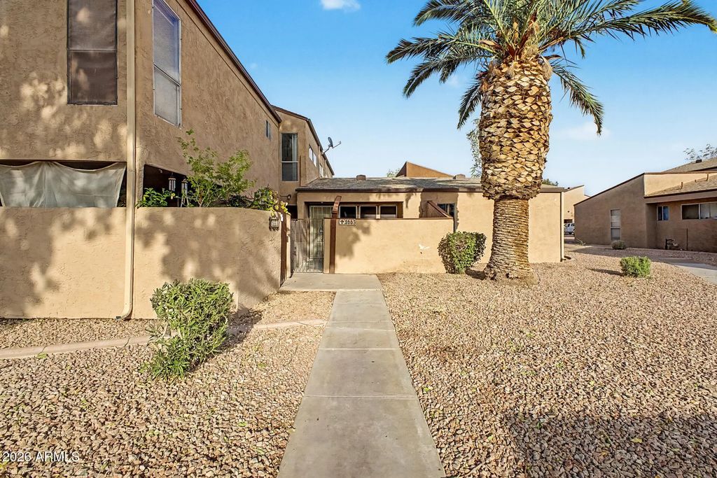 2663 E Silk Oak Drive, Tempe