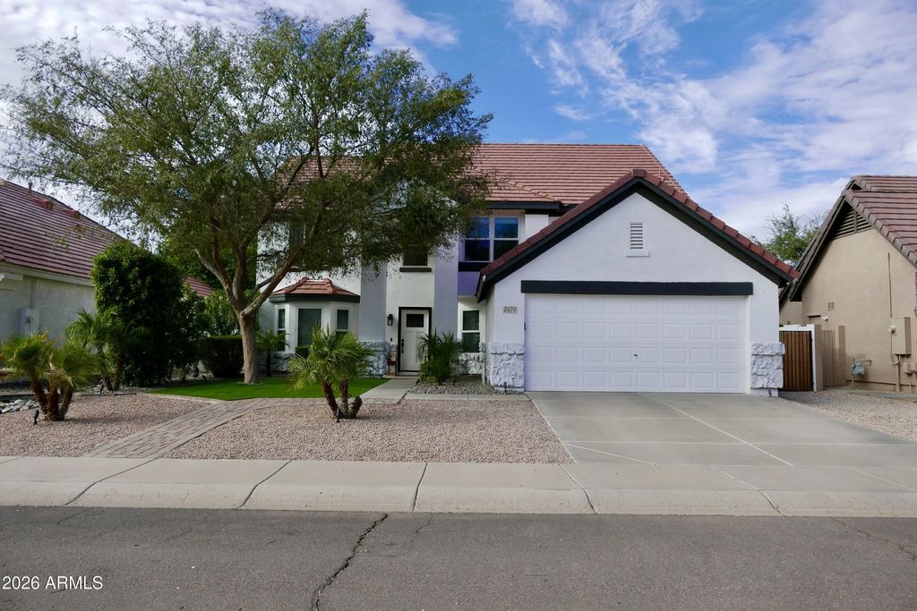2470 E County Down Drive, Chandler