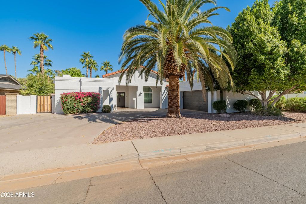 6220 E Paradise Lane, Scottsdale