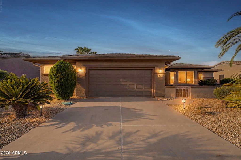 18012 W Tierra Del Sol Drive, Surprise