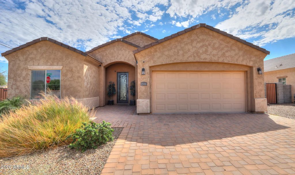 1598 N Himosa Drive, Casa Grande