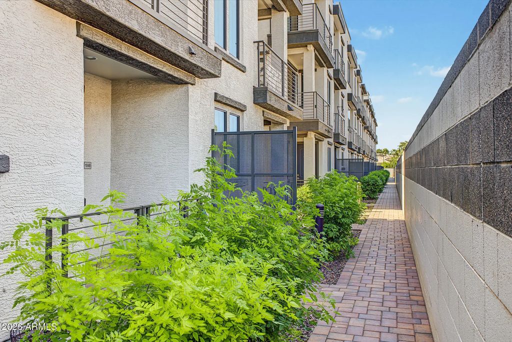 2090 S Dorsey Lane (unit 1048), Tempe
