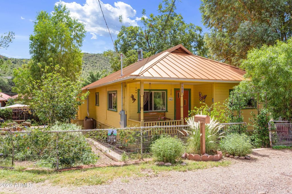 122 Van Dyke Street, Bisbee
