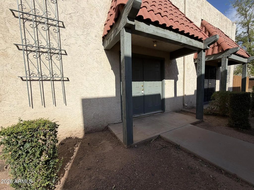 5910 W Golden Lane, Glendale