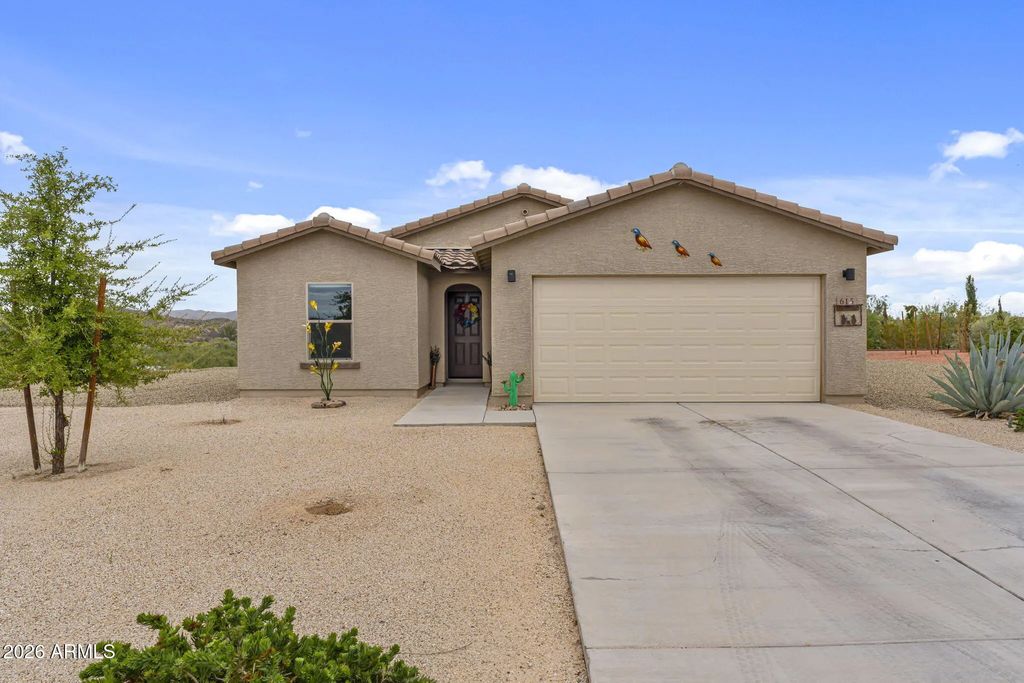 615 Ringtail Road, Wickenburg