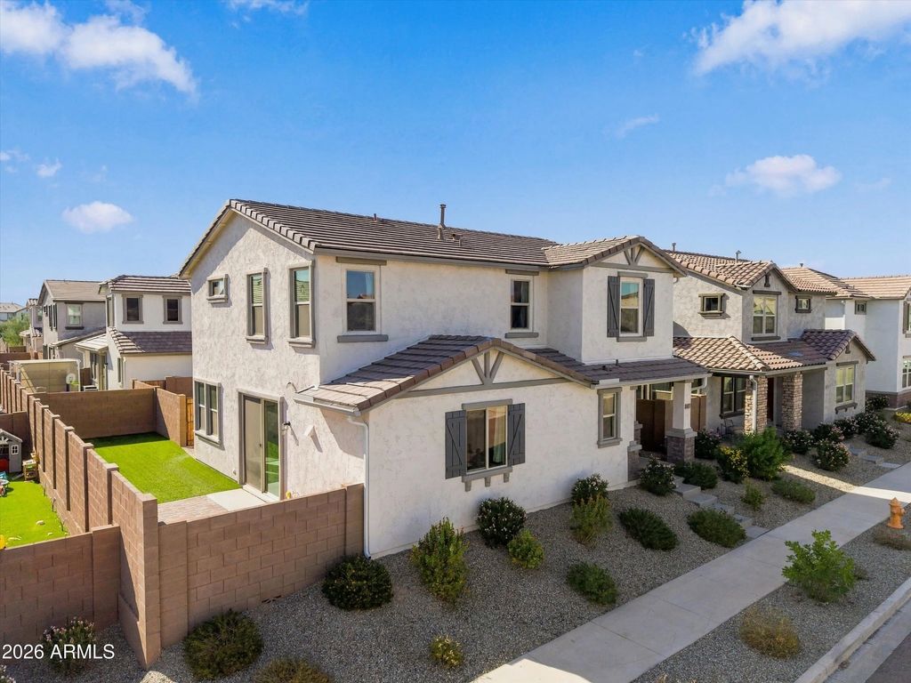 14113 W Hackamore Drive, Surprise