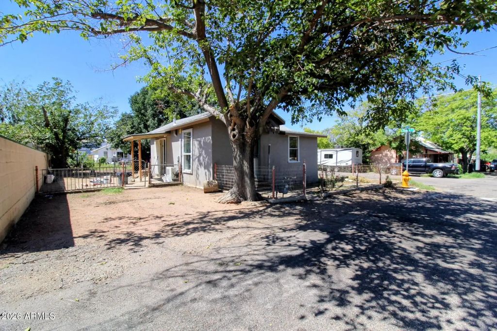 5528 S Glendale Avenue, Globe