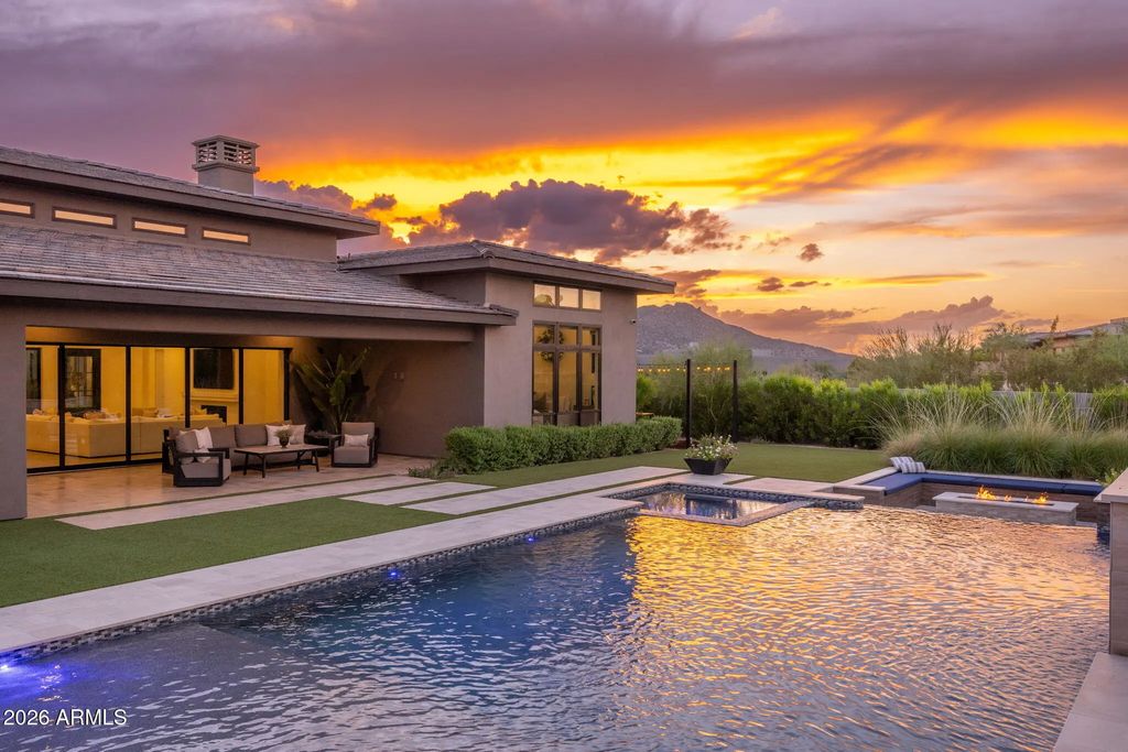 8366 E Old Paint Trail, Scottsdale