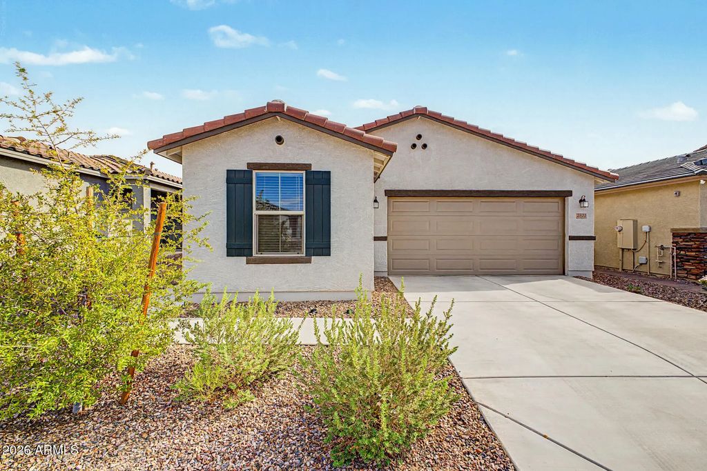 2821 W La Mirada Drive, Laveen