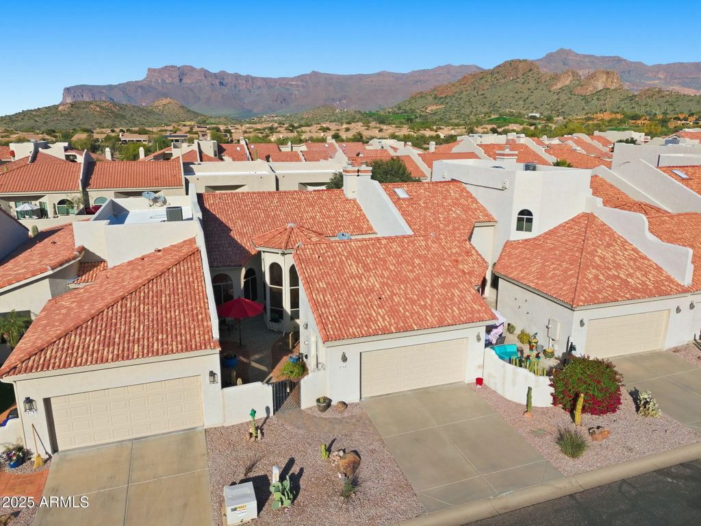8762 E Sandtrap Court, Gold Canyon