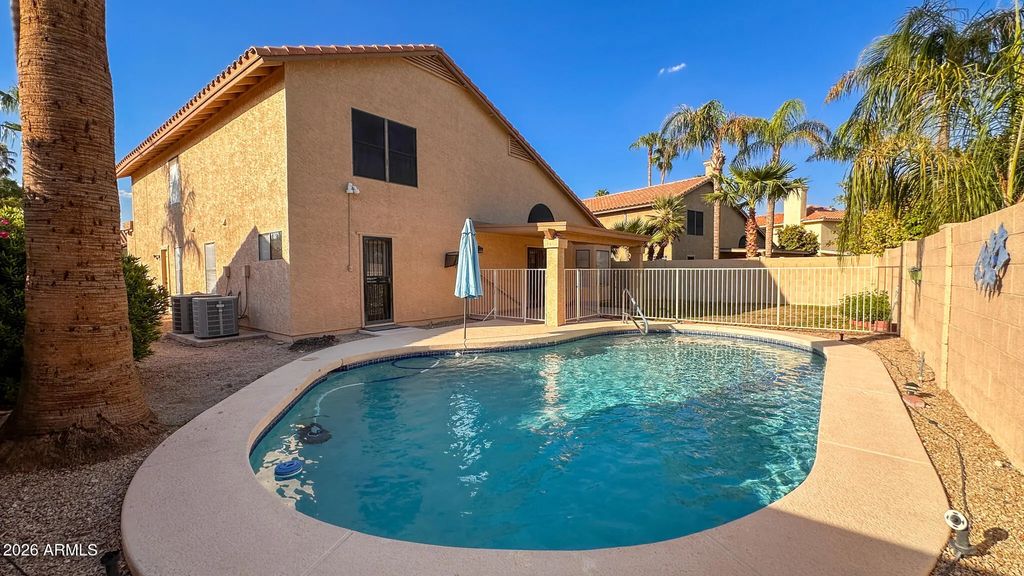 6951 W Kristal Way, Glendale