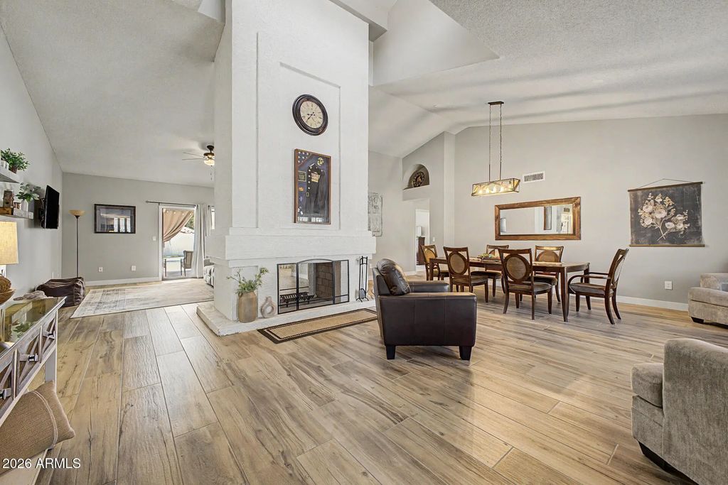 801 E Braeburn Drive, Phoenix