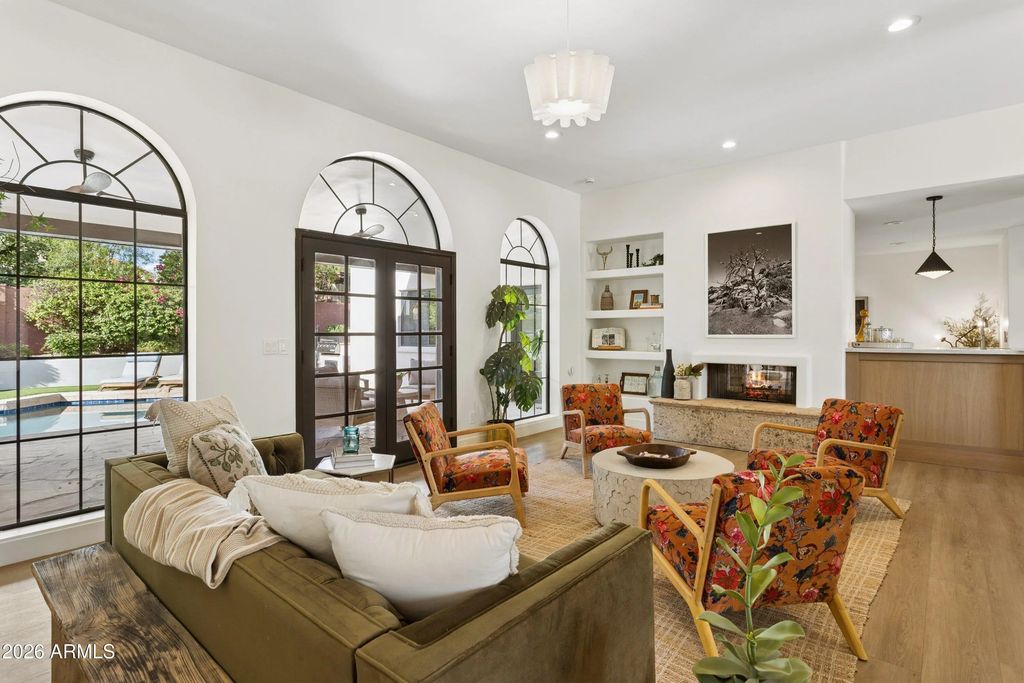 6214 E Paradise Lane, Scottsdale