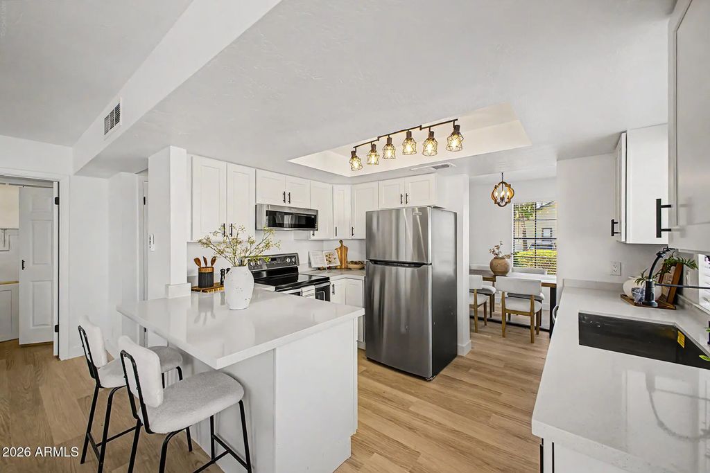 2455 E Broadway Road (unit 130), Mesa