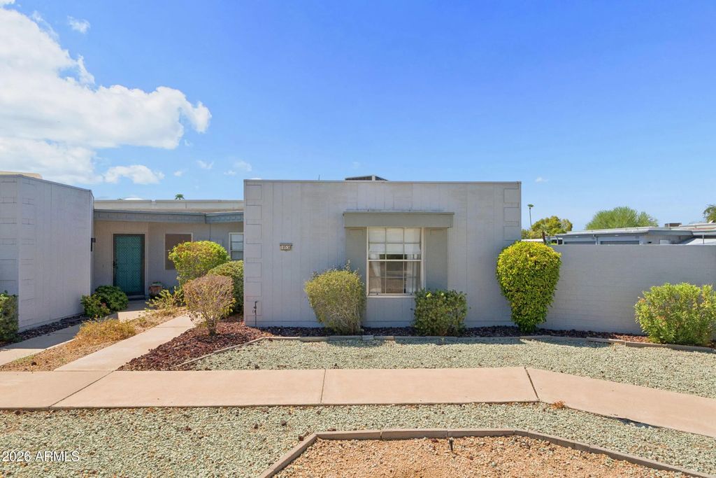10538 W Palmeras Drive, Sun City
